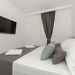 Appartamento By The Sea - 19134