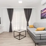 By The Sea - 19134 Appartamento Makarska