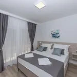 Appartamento By The Sea - 19134 *