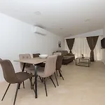 By The Sea - 19134 Appartamento Makarska