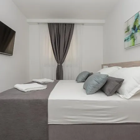 Apartman By The Sea - 19134 *