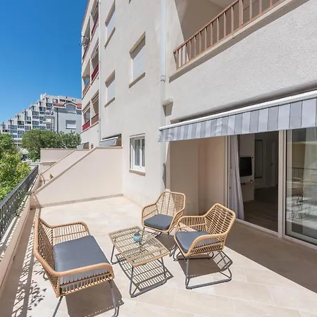 By The Sea - 19134 Apartman *