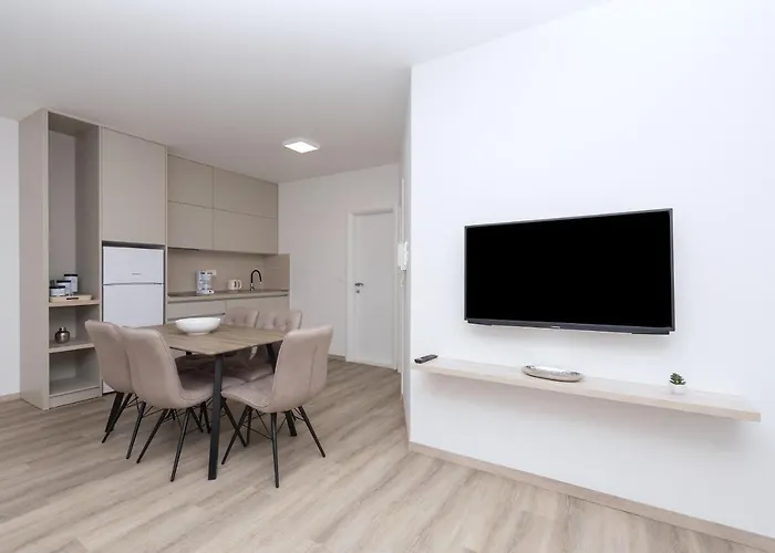 By The Sea - 19134 Apartman *