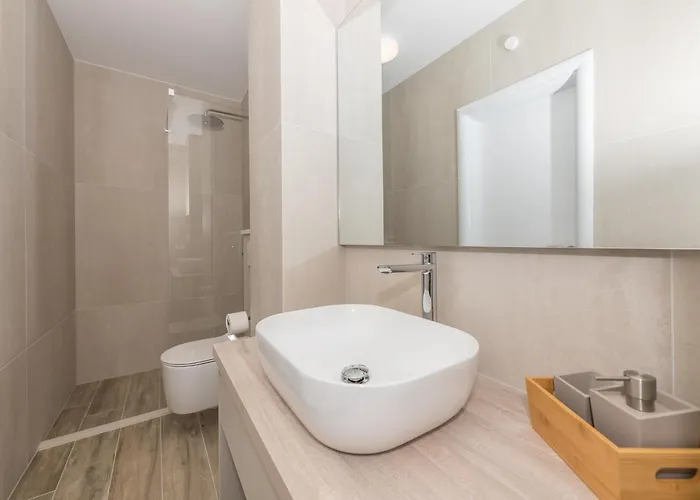 By The Sea - 19134 * Makarska