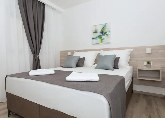 By The Sea - 19134 *