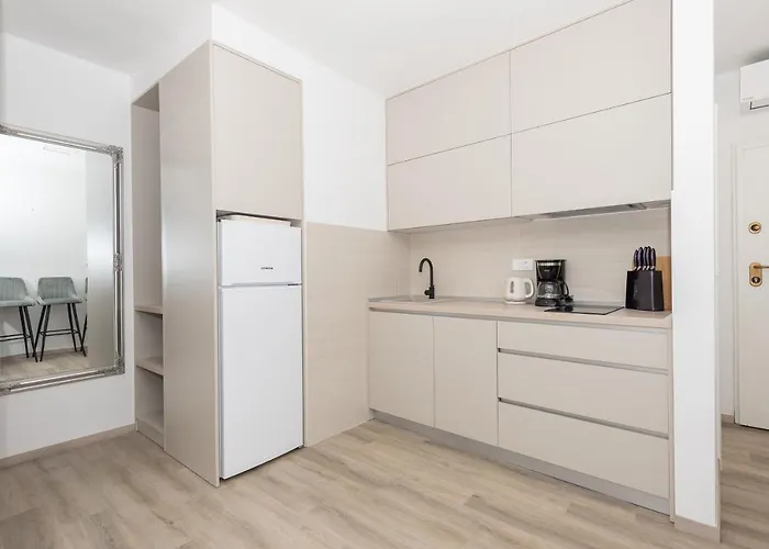 Apartman By The Sea - 19134 *