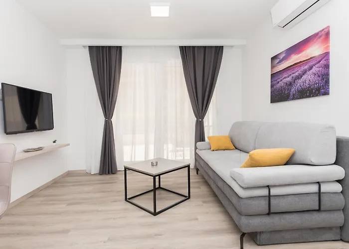 By The Sea - 19134 Apartment Makarska