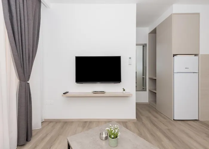 By The Sea - 19134 Apartment Makarska