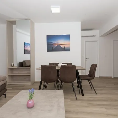 By The Sea - 19134 Makarská