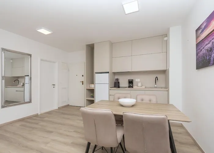 By The Sea - 19134 * Makarská